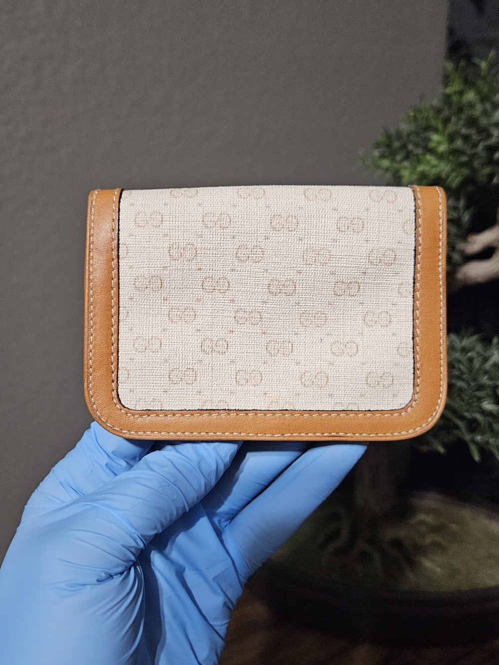 Authentic Gucci Vintage Leather Canvas Wallet - Picture 4 of 14